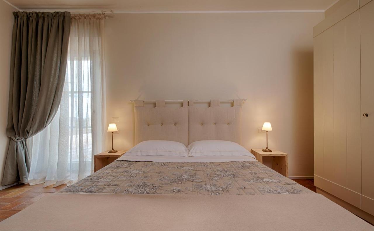 Agriturismo Poderedodici オルベテッロ エクステリア 写真
