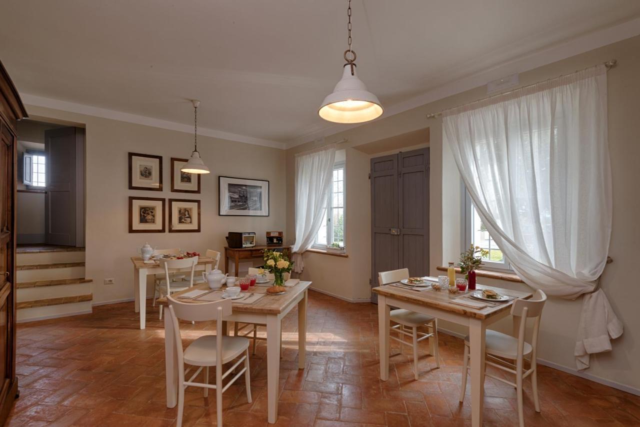 Agriturismo Poderedodici オルベテッロ エクステリア 写真
