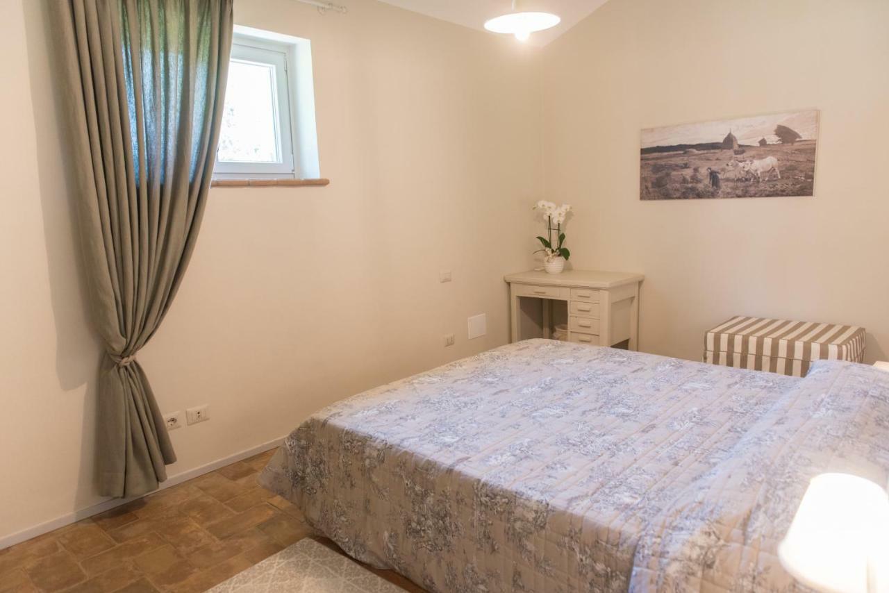 Agriturismo Poderedodici オルベテッロ エクステリア 写真